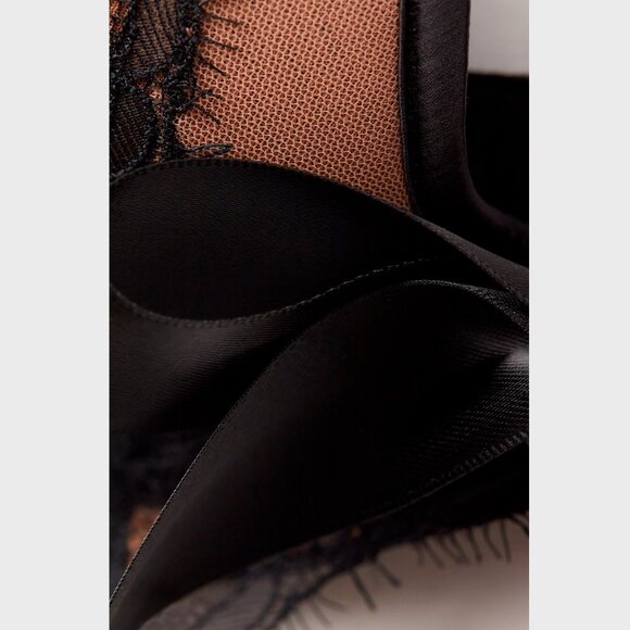 Intimissimi Lingerie 2-piece Push-Up Bra(34C) and Pantie(S) Set - Picture 7 of 14